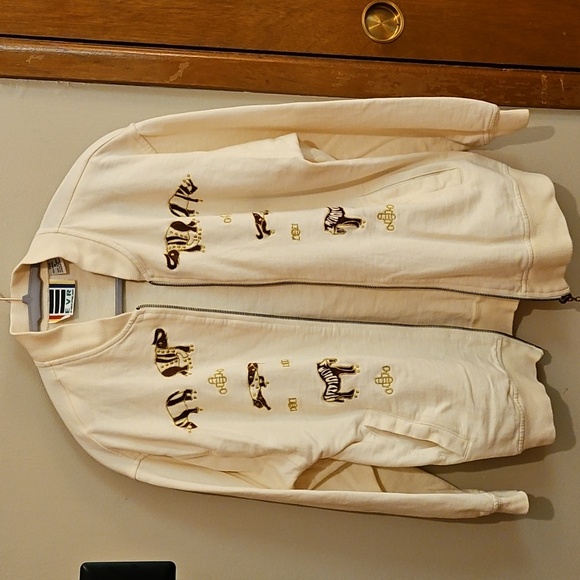 **Clearance** Vintage EVR Cream Beige Zip-up Sweatshirt With Animal Appliques - Picture 2 of 10